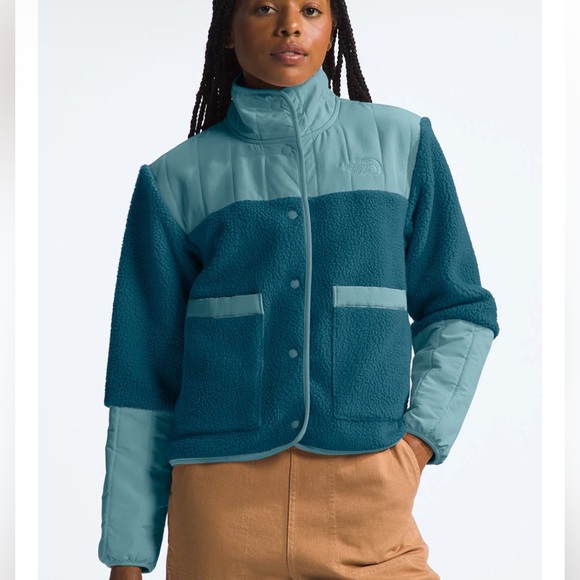 The North Face Women's Teal Womens Cragmont Fleece Jacket - Picture 1 of 6